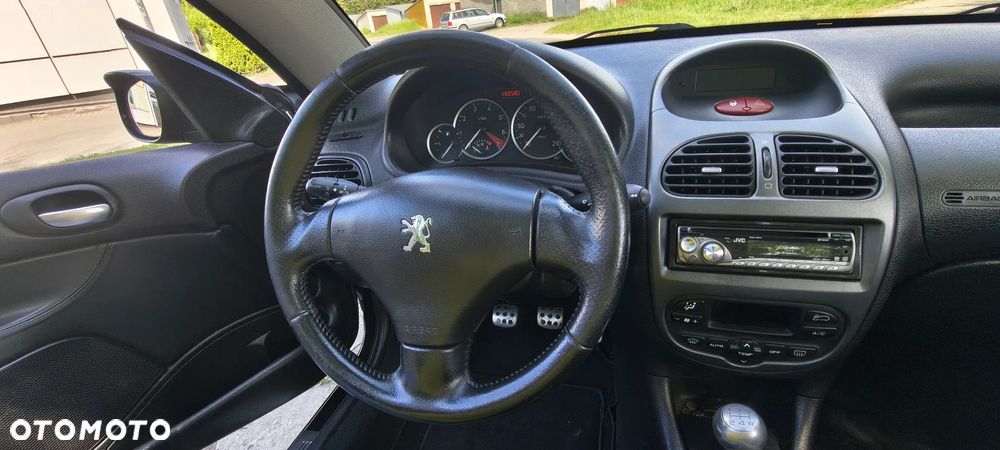 Peugeot 206 CC 135 Sport - 14