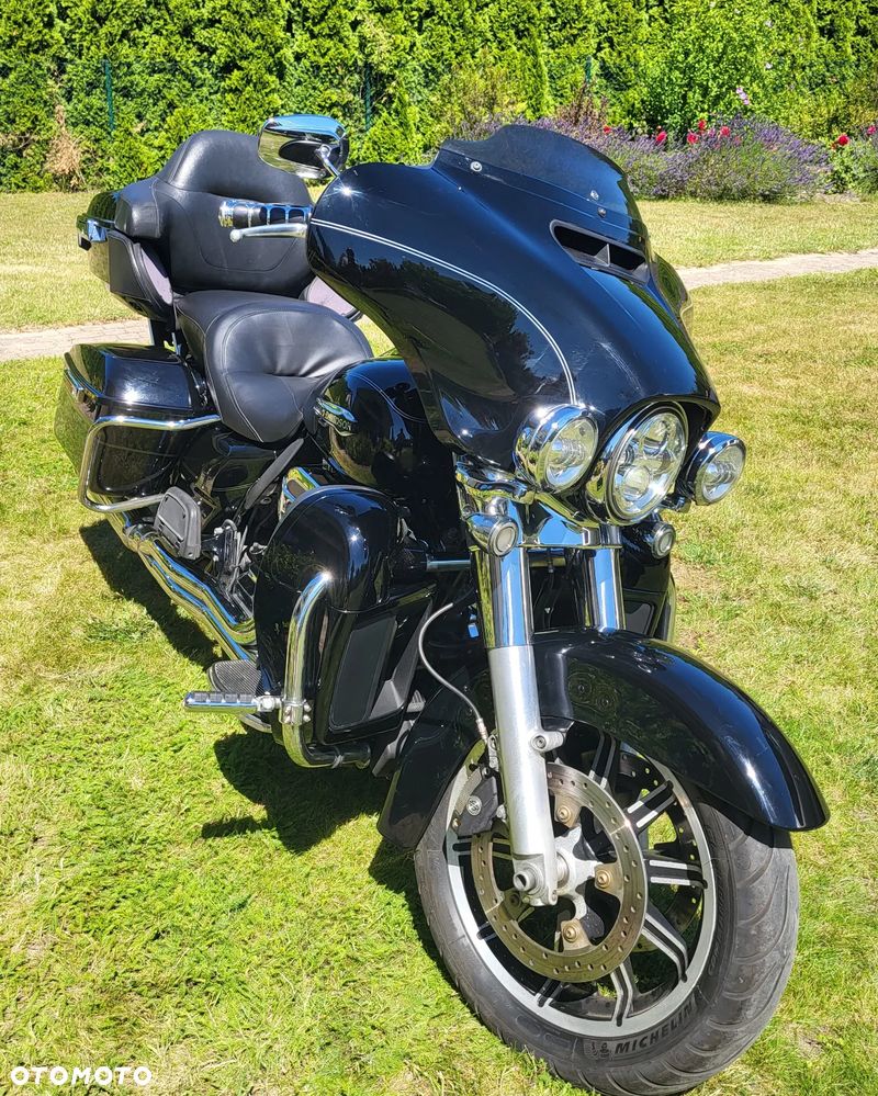 Harley-Davidson FLHTCU Ultra - 1