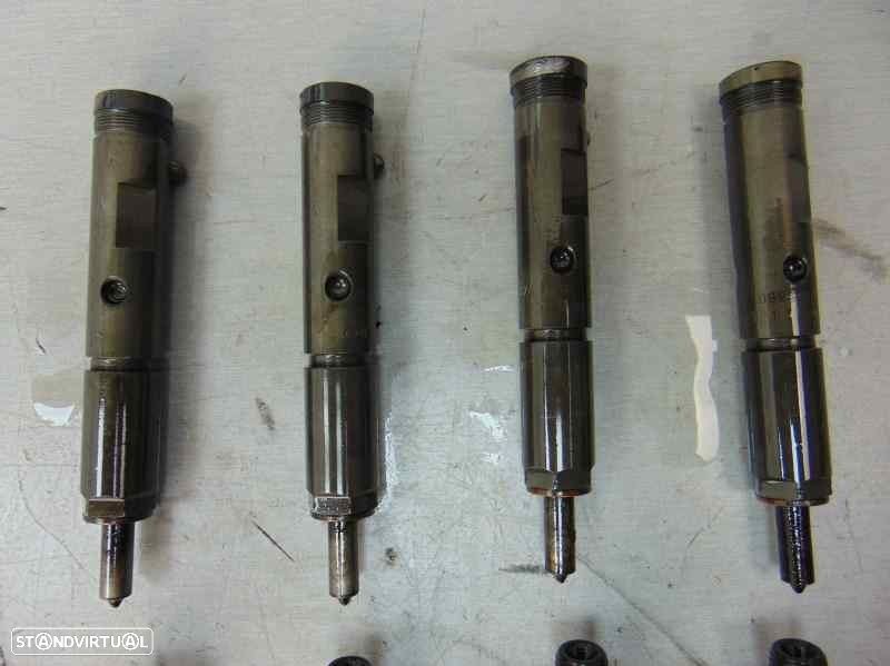 INJETOR OPEL ZAFIRA A LIMUSINA 2005 -09202474 - 4