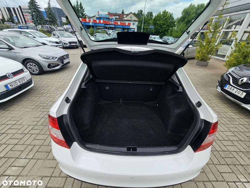 Skoda RAPID 1.2 TSI (Green tec) Ambition - 17