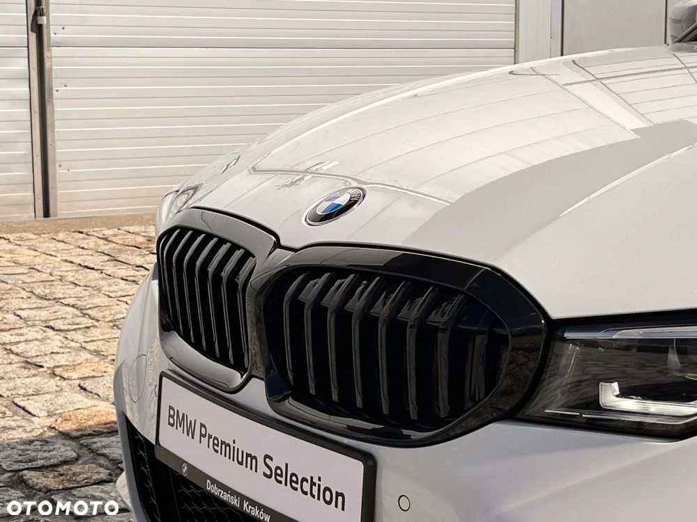 BMW Seria 3 318i M Sport sport - 18