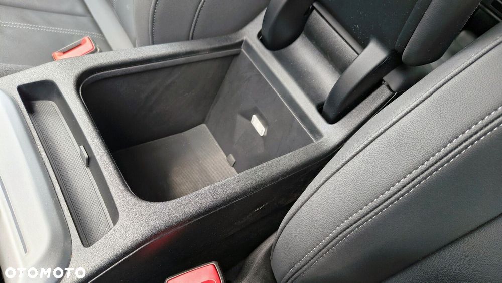 Audi Q5 Sportback - 38