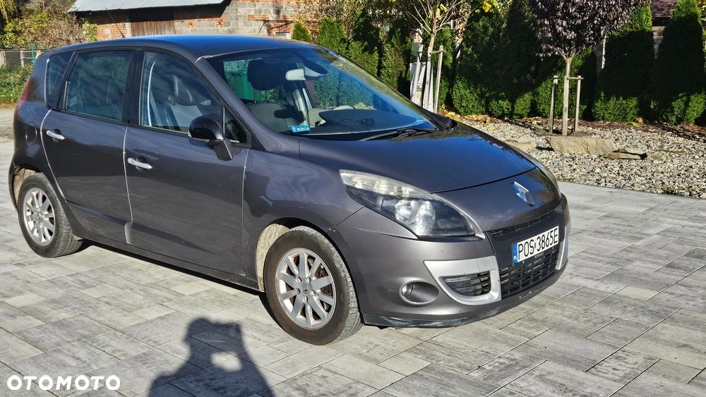 Renault Scenic - 11