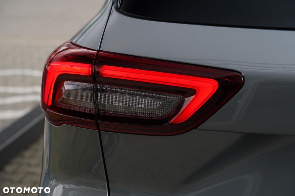 Ford Kuga 2.5 FHEV FWD Titanium - 27
