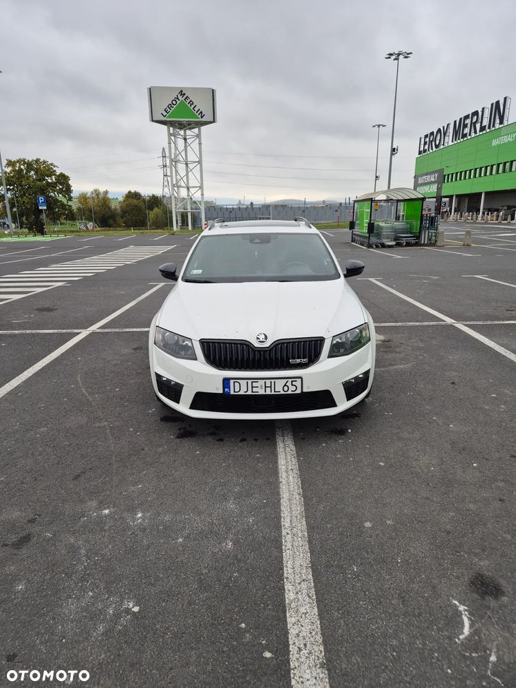 Skoda Octavia 2.0 TDI RS DSG - 2