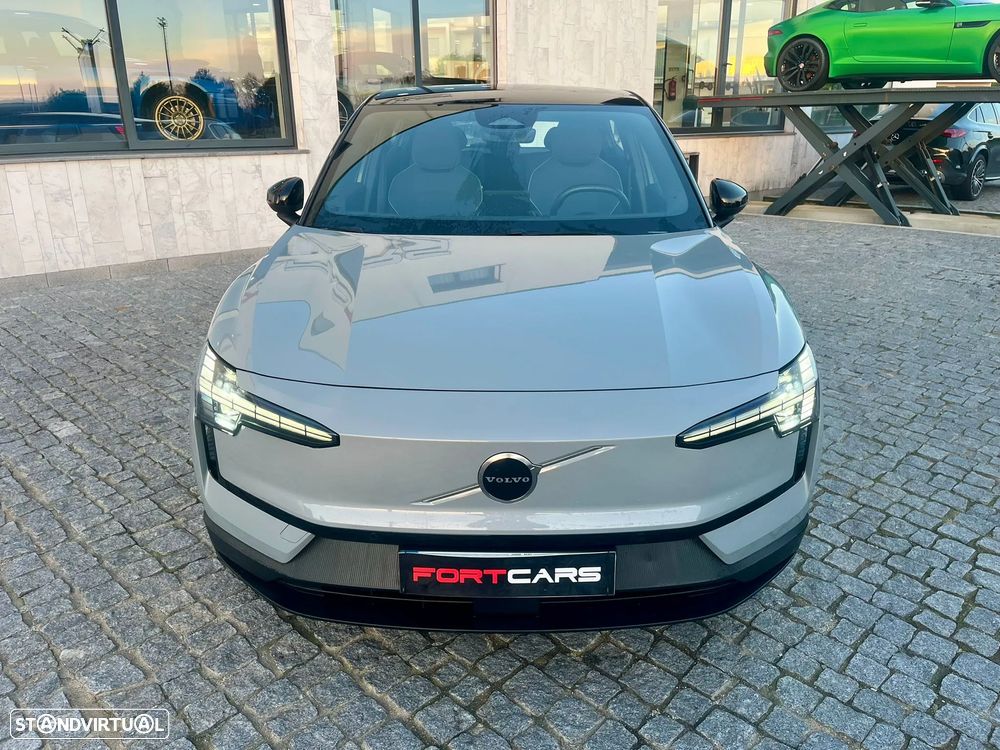 Volvo EX30 69 kWh Single Motor Extended Range Ultra - 4