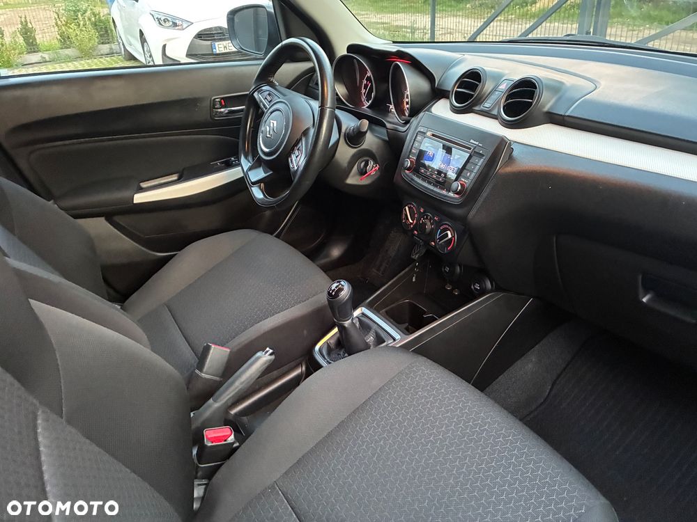 Suzuki Swift - 6
