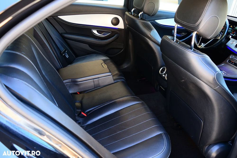 Mercedes-Benz E 300 de 9G-TRONIC - 8