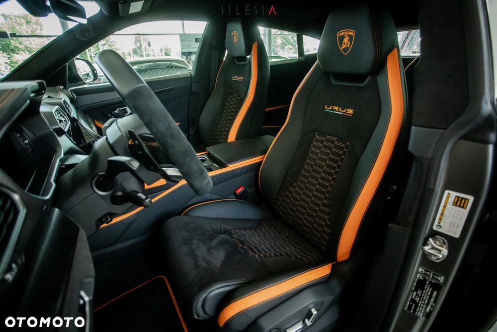 Lamborghini Urus Standard - 19