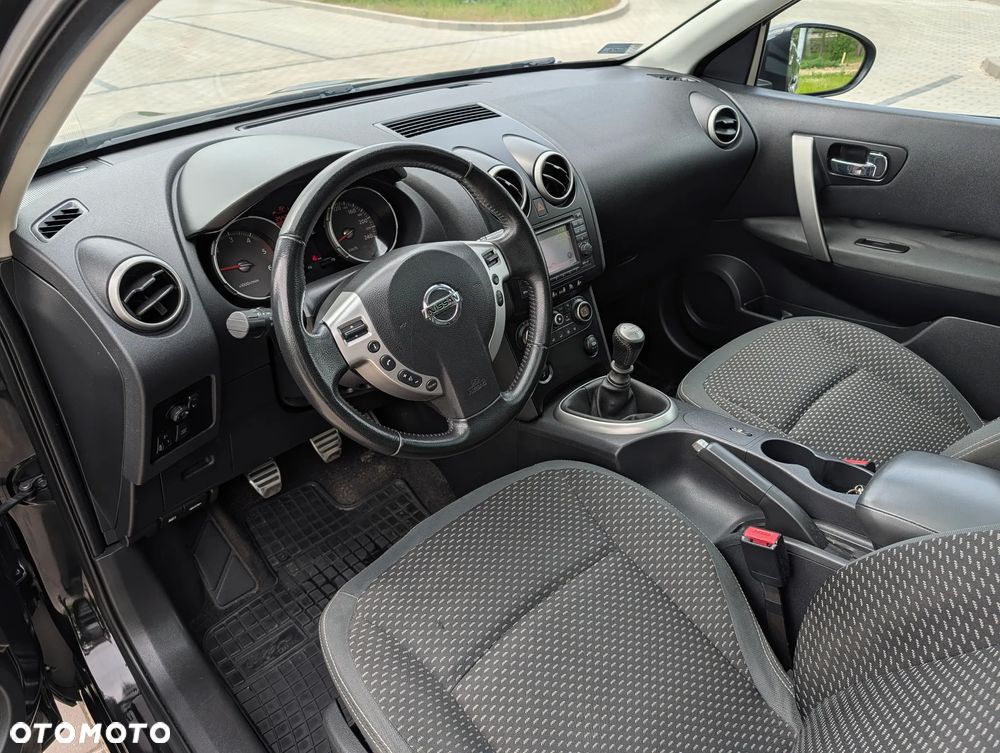 Nissan Qashqai 1.5 dCi DPF tekna - 15
