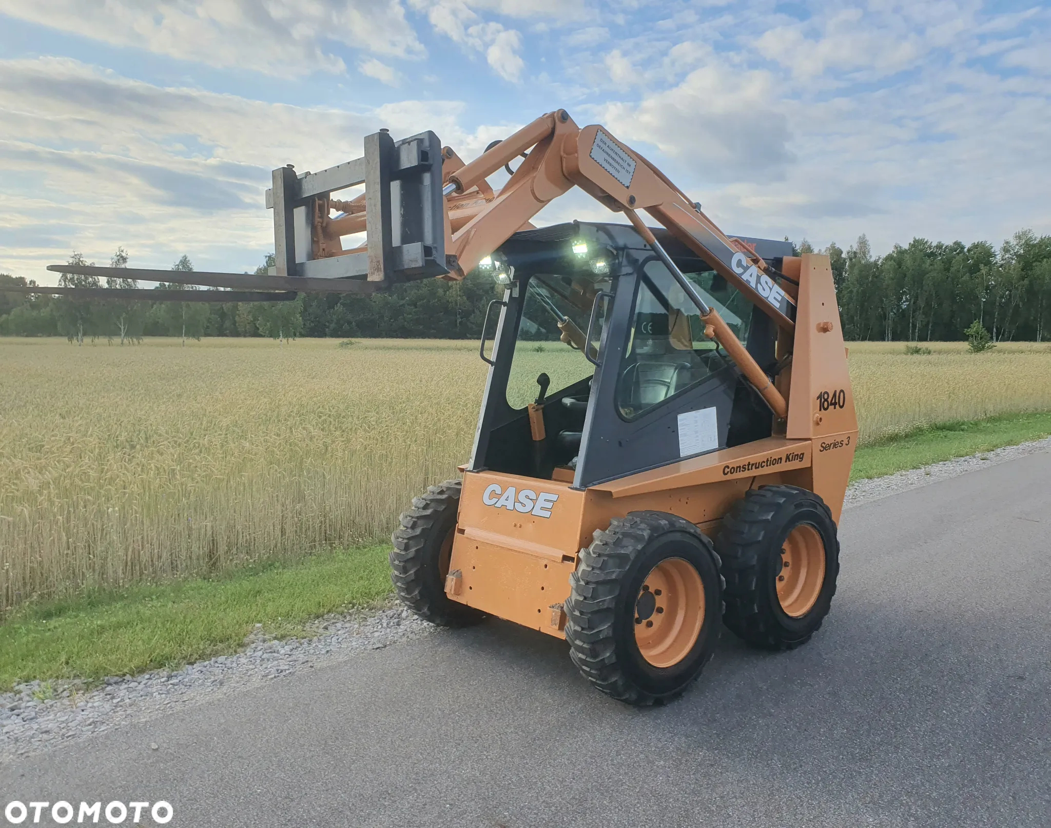 Case 1840 series 3 Bobcat Caterpillar - 9