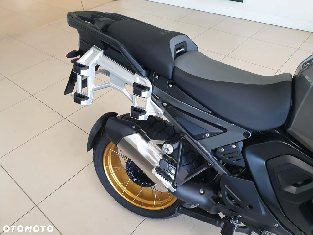 BMW R - 23