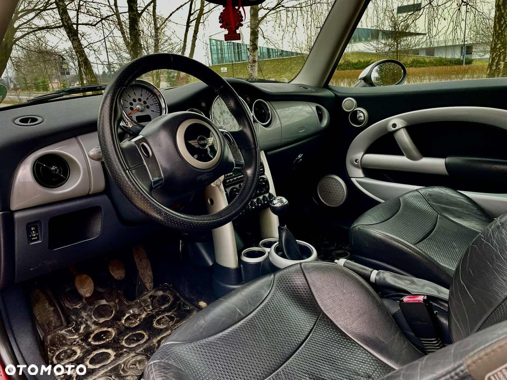 MINI Cooper Standard - 10