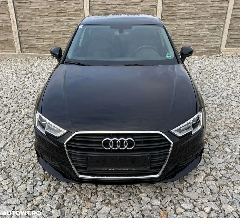 Audi A3 1.0 TFSI Design - 1