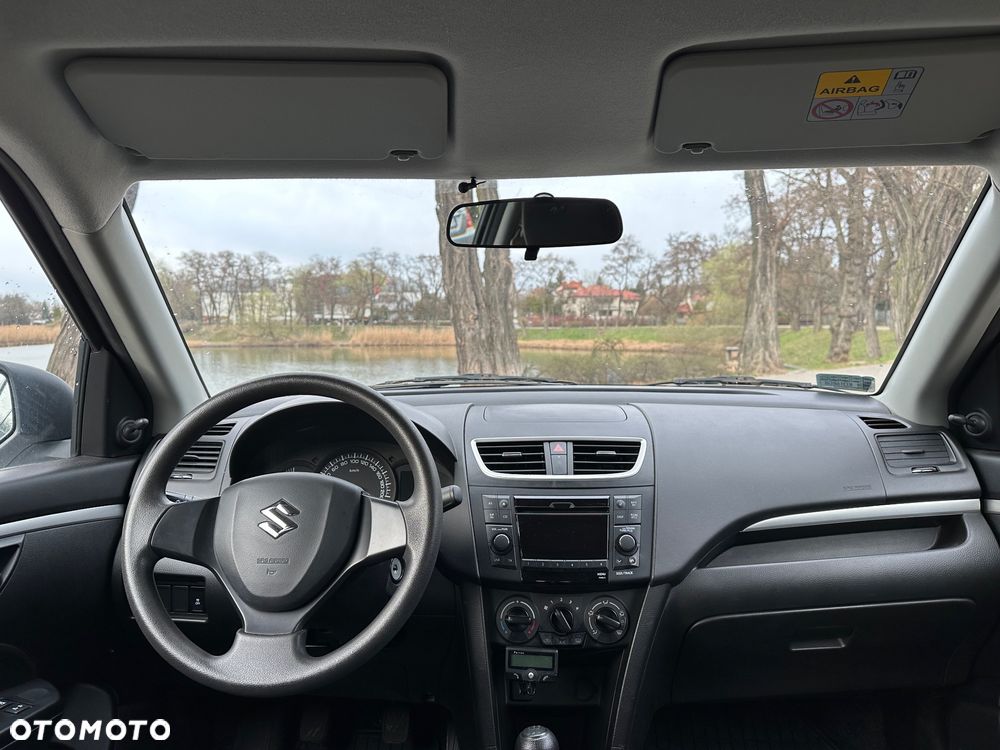 Suzuki Swift 1.2 Club - 8