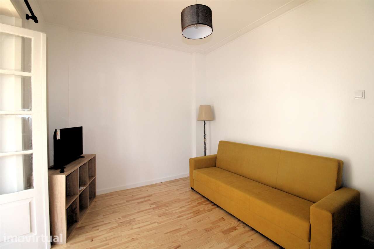 Apartamento T4 próximo Faculdade de Economia - Grande imagem: 2/15
