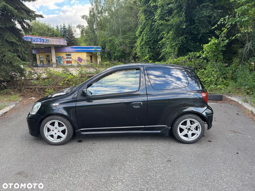 Toyota Yaris - 5