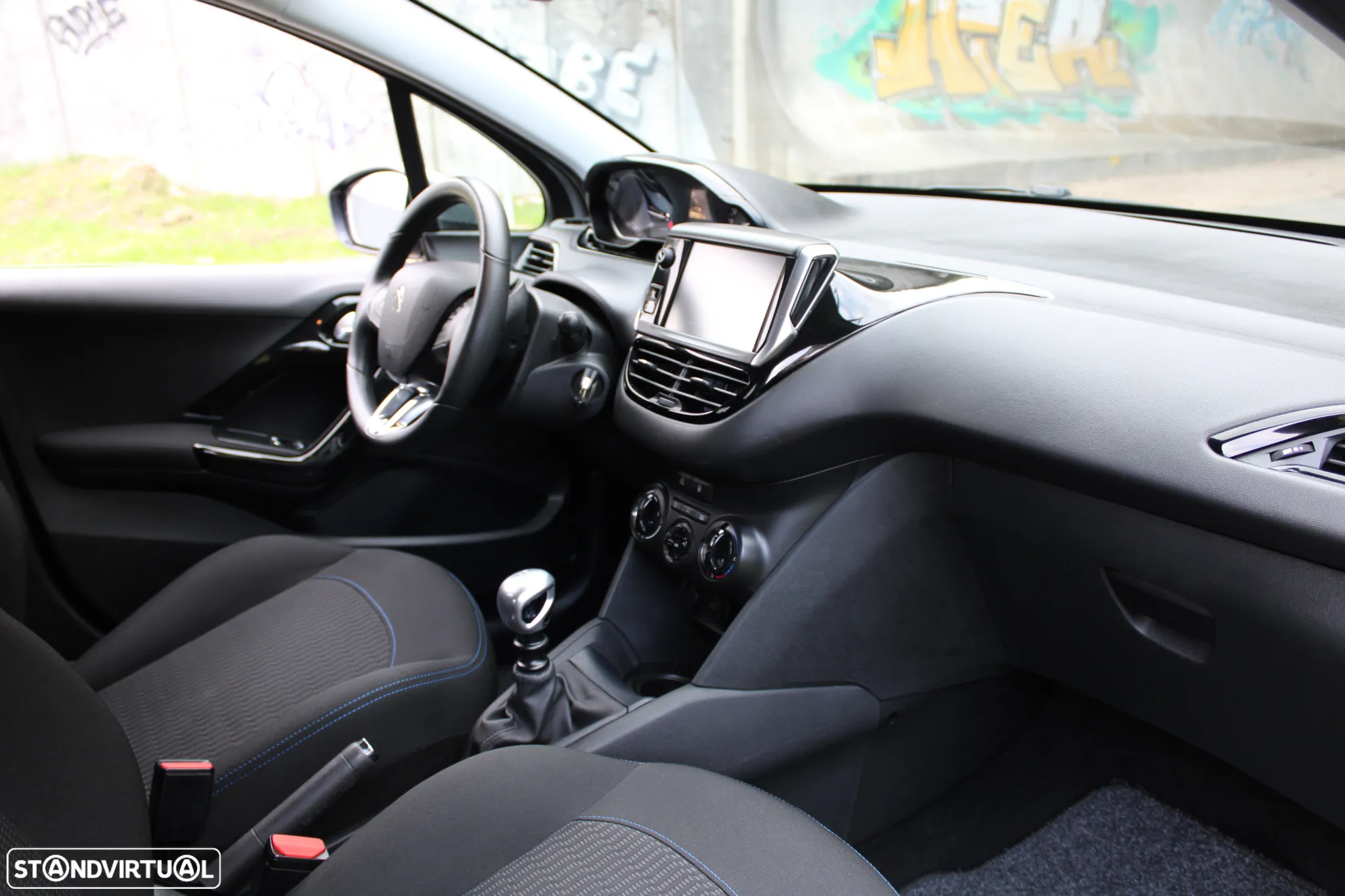 Peugeot 208 1.5 BlueHDi Signature - 17