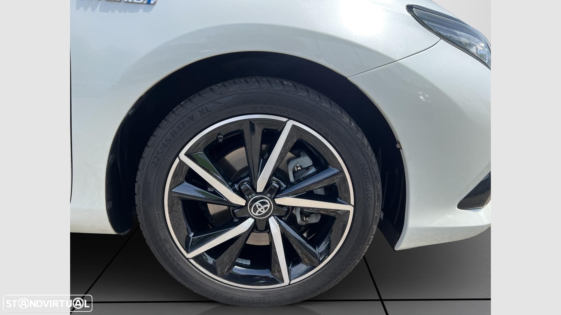Toyota Auris 1.8 HSD Comfort +P.Techno+P.Sport - 9