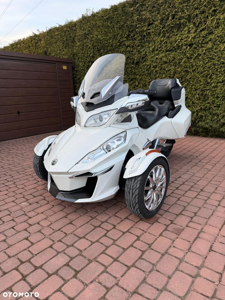 Can-Am Spyder - 1