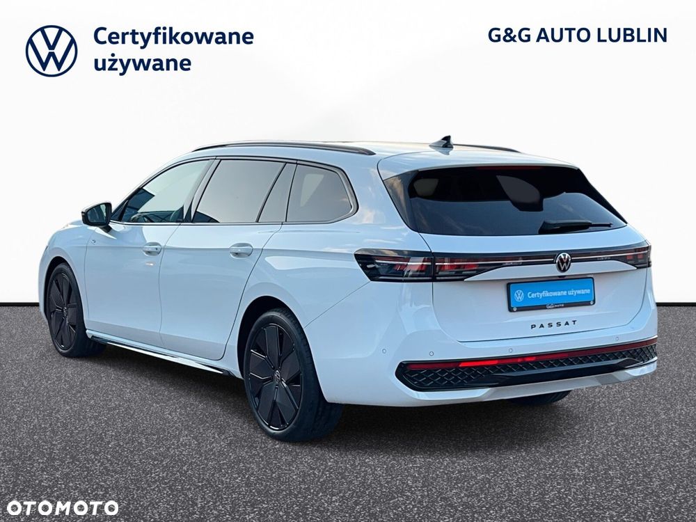 Volkswagen Passat - 3