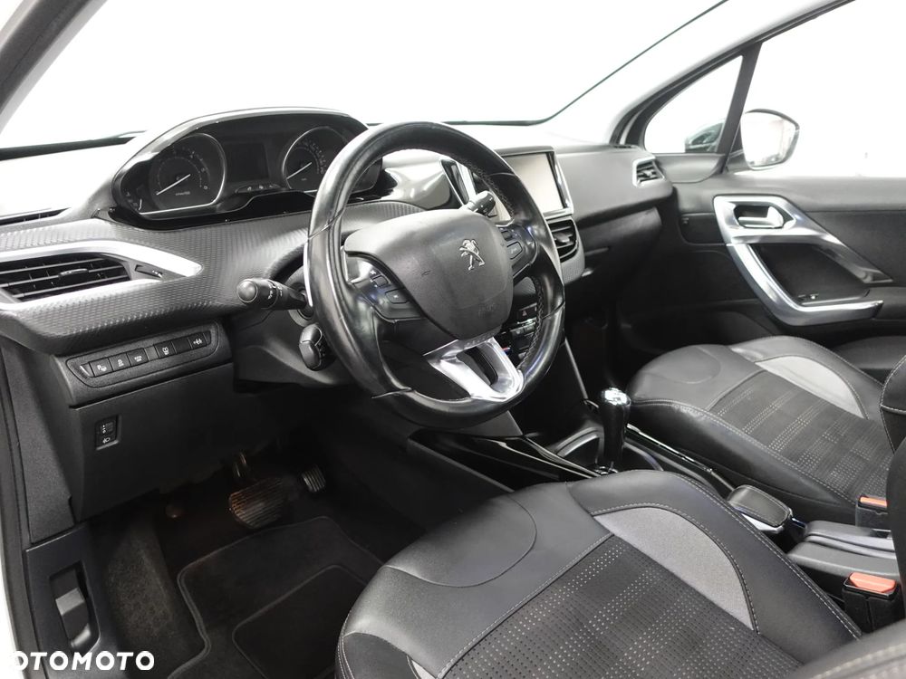 Peugeot 2008 e-HDi FAP 92 ETG6 STOP & START Allure - 19