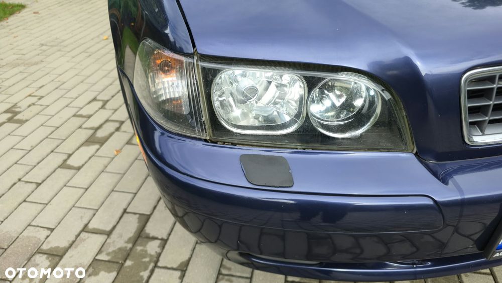 Volvo S40 2.0 - 19