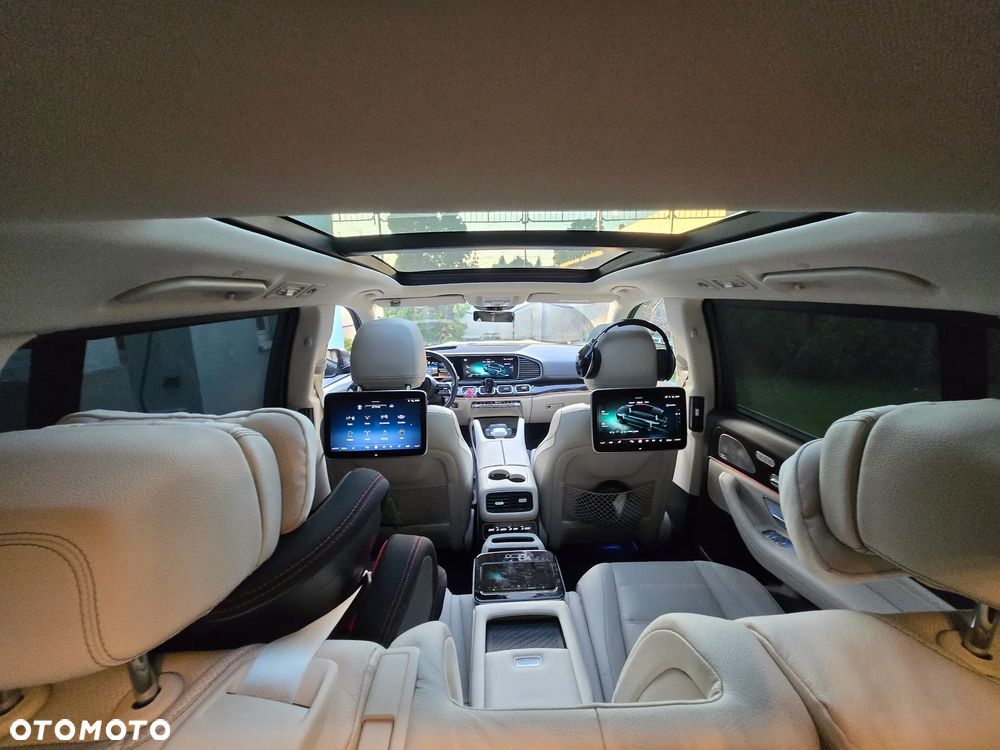 Mercedes-Benz GLS - 30