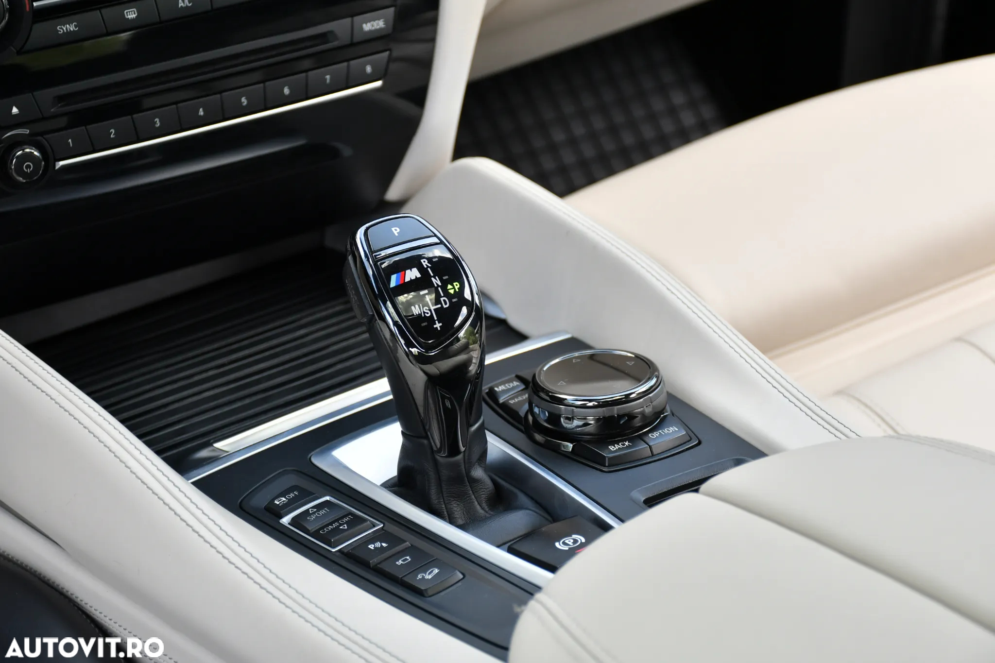 BMW X6 xDrive40d - 23