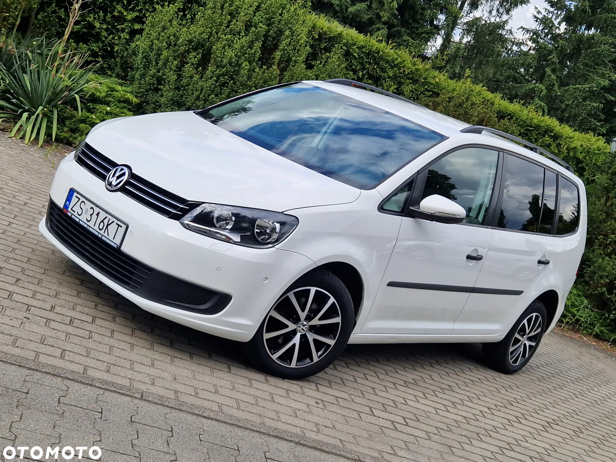 Volkswagen Touran 1.6 TDI DPF Comfortline - 16