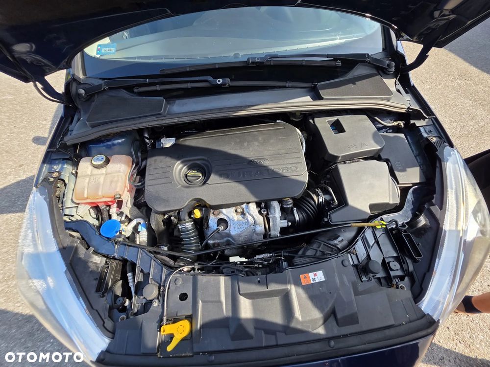 Ford Focus 1.5 TDCi SYNC Edition - 16