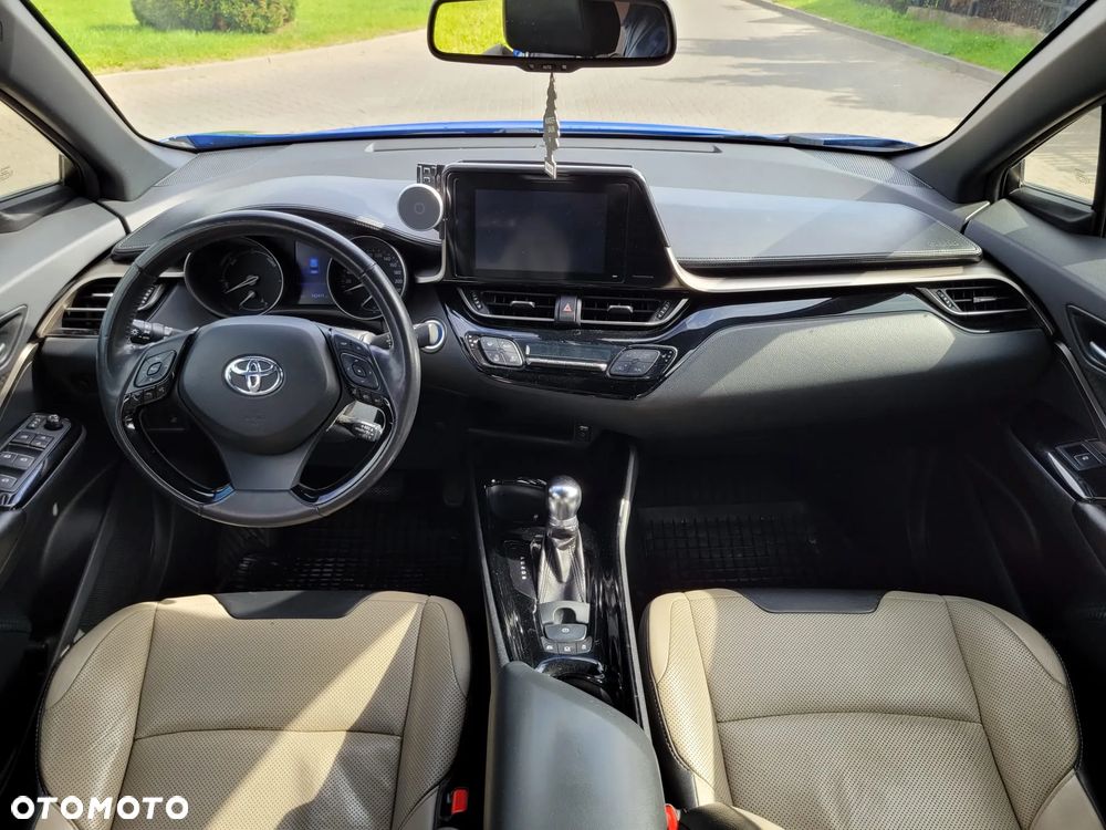 Toyota C-HR 1.8 Hybrid GPF Selection - 17
