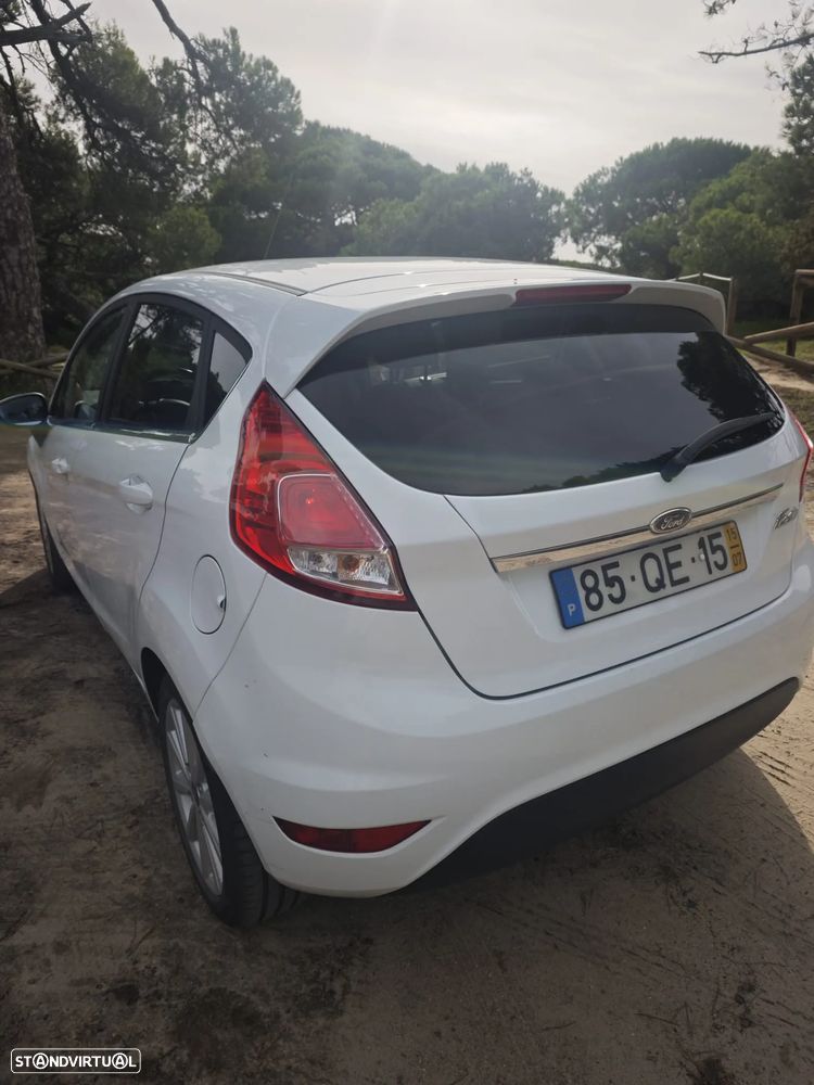 Ford Fiesta 1.5 TDCi Titanium - 5