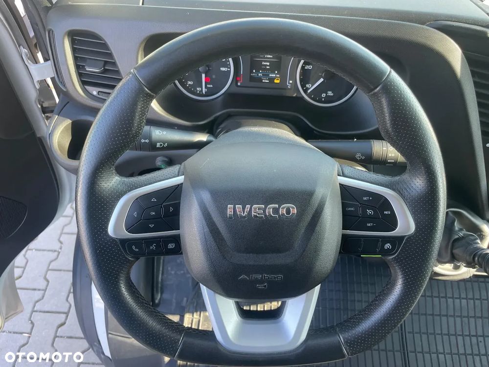Iveco 35S18 10EP Plandeka Ledy Kabina Sypialna - 11
