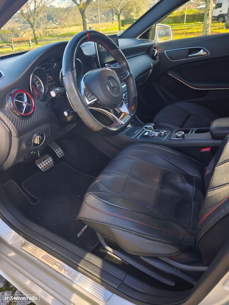 Mercedes-Benz A 45 AMG 4-Matic - 12