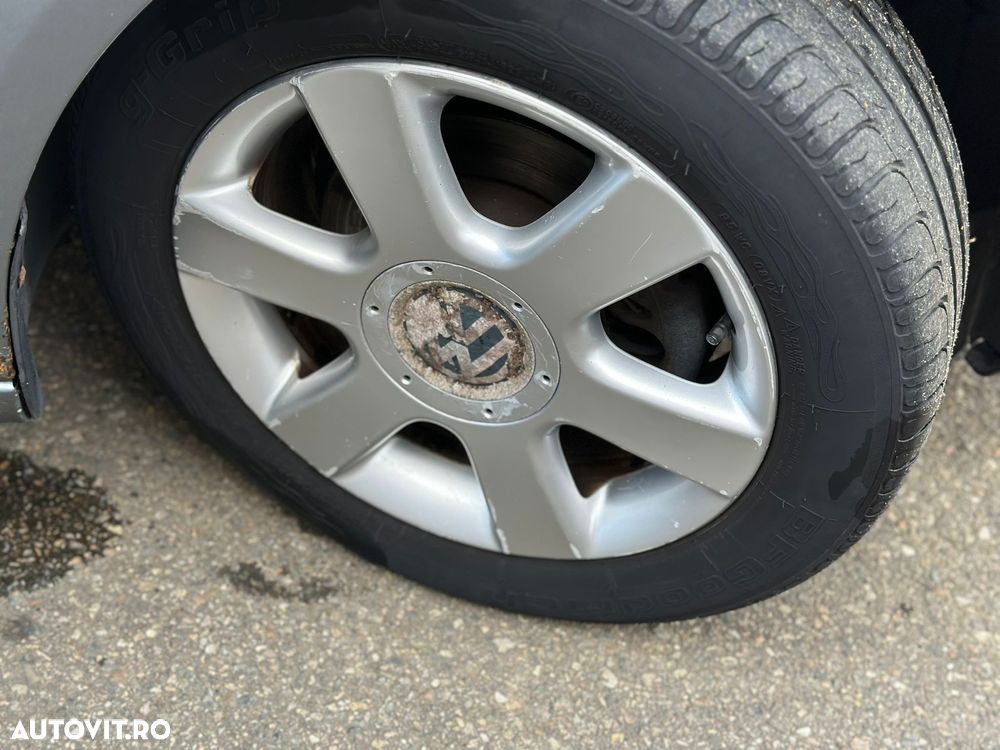 Volkswagen Golf Plus 1.9 TDI Comfortline - 10