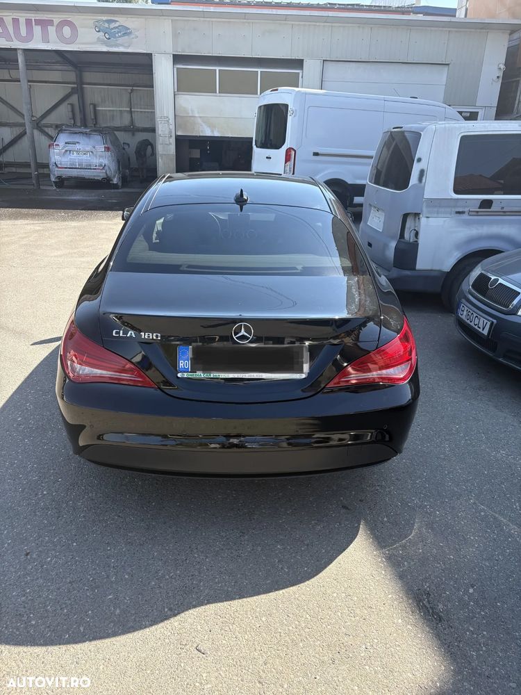Mercedes-Benz CLA 180 - 2