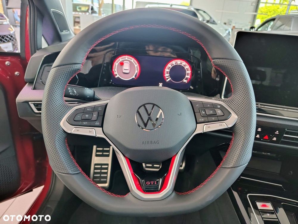 Volkswagen Golf - 15