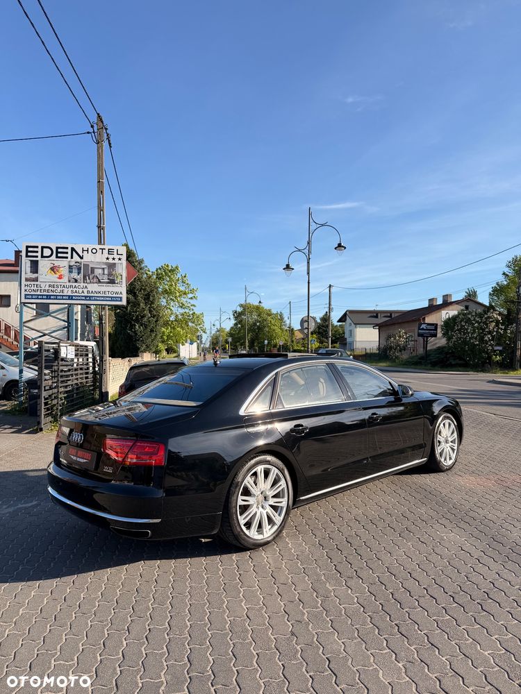 Audi A8 - 6
