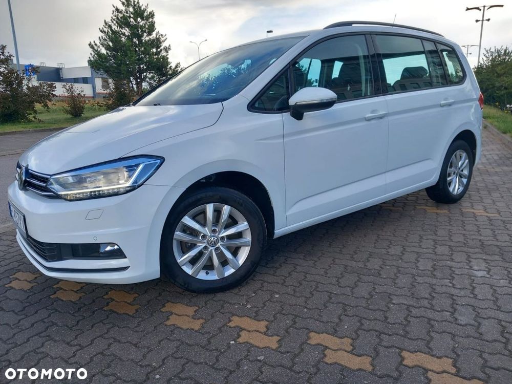 Volkswagen Touran 2.0 TDI SCR DSG Comfortline - 4