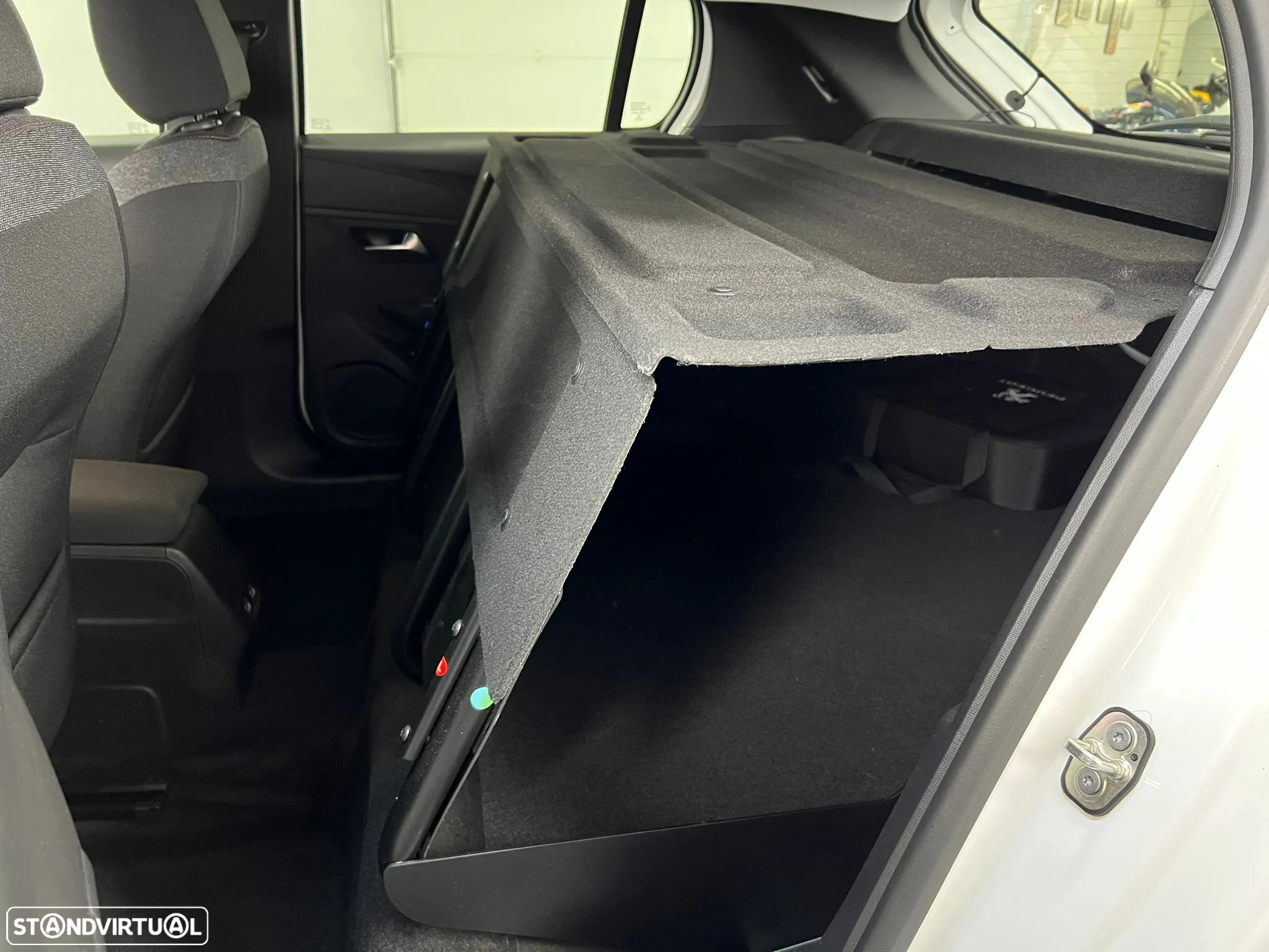 Peugeot e-208 50 kWh Active Pack - 6