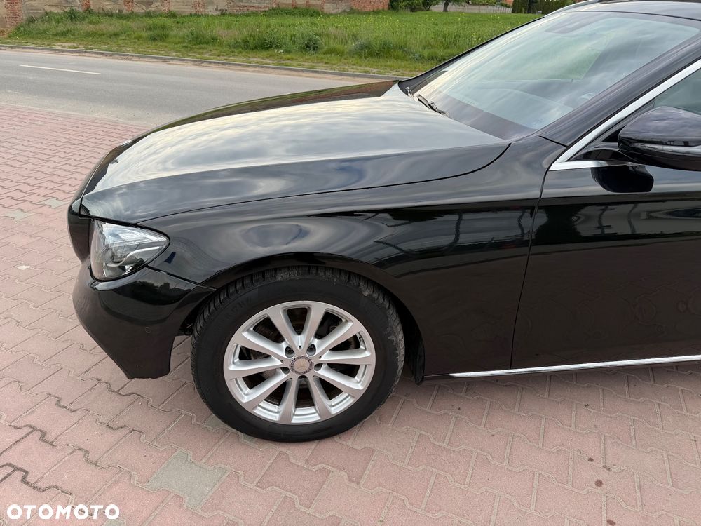 Mercedes-Benz Klasa E 220 d 4Matic 9G-TRONIC Avantgarde - 18