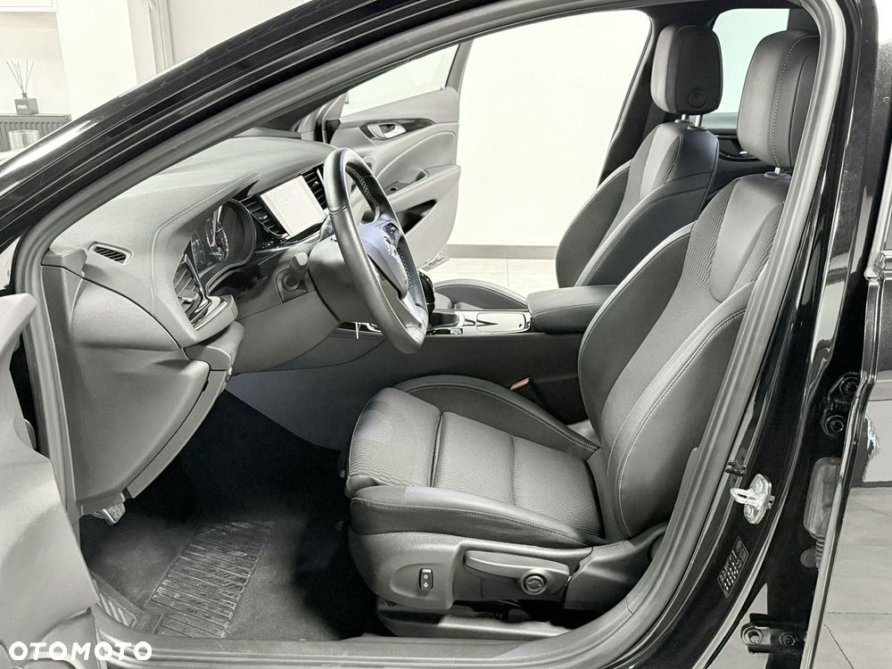 Opel Insignia - 36