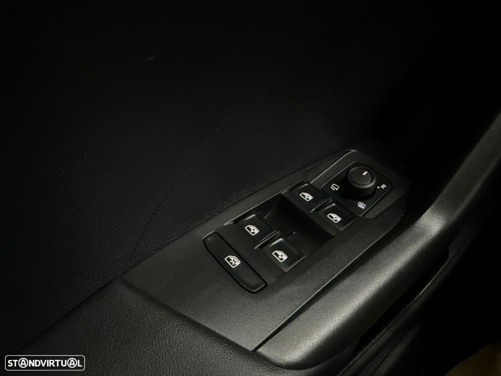 VW T-Cross 1.0 TSI Life - 27