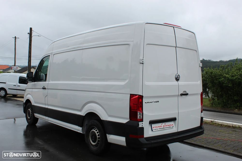 VW CRAFTER 2.0 TDi T.Médio - 6