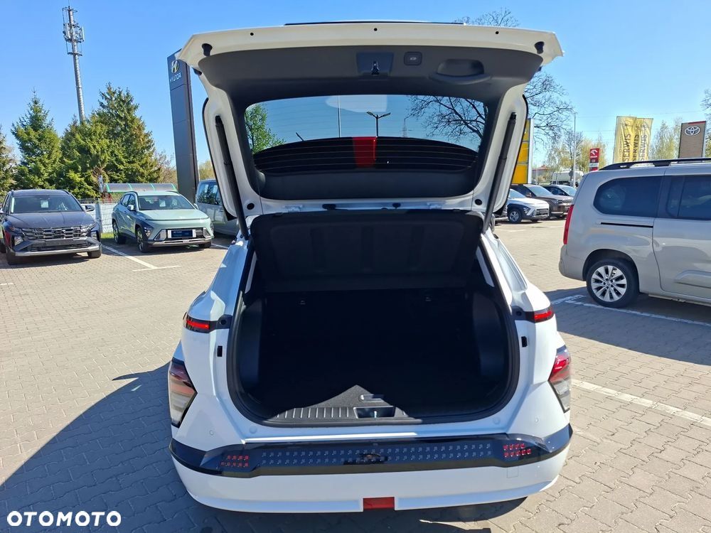 Hyundai Kona 65kWh Executive Plus - 17