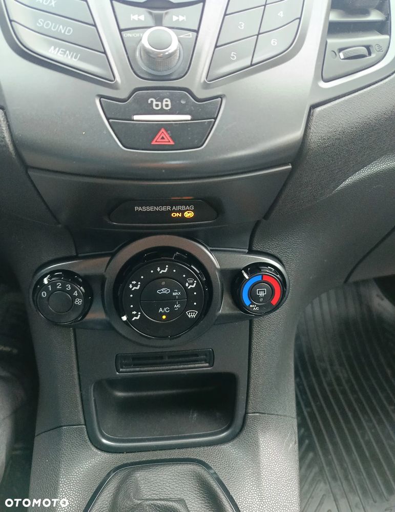 Ford Fiesta - 13