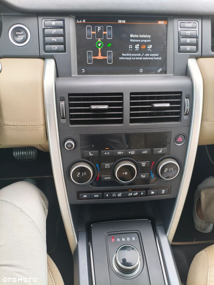 Land Rover Discovery Sport - 28