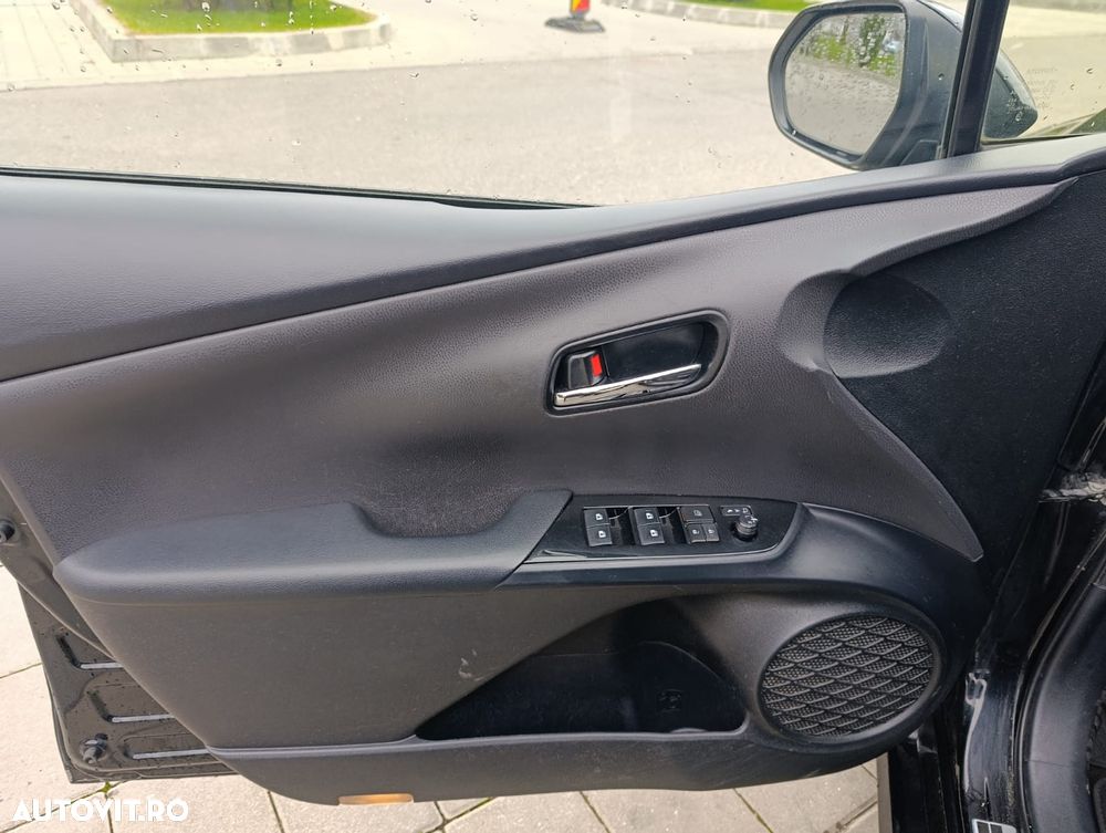 Toyota Prius Sol Plus - 13