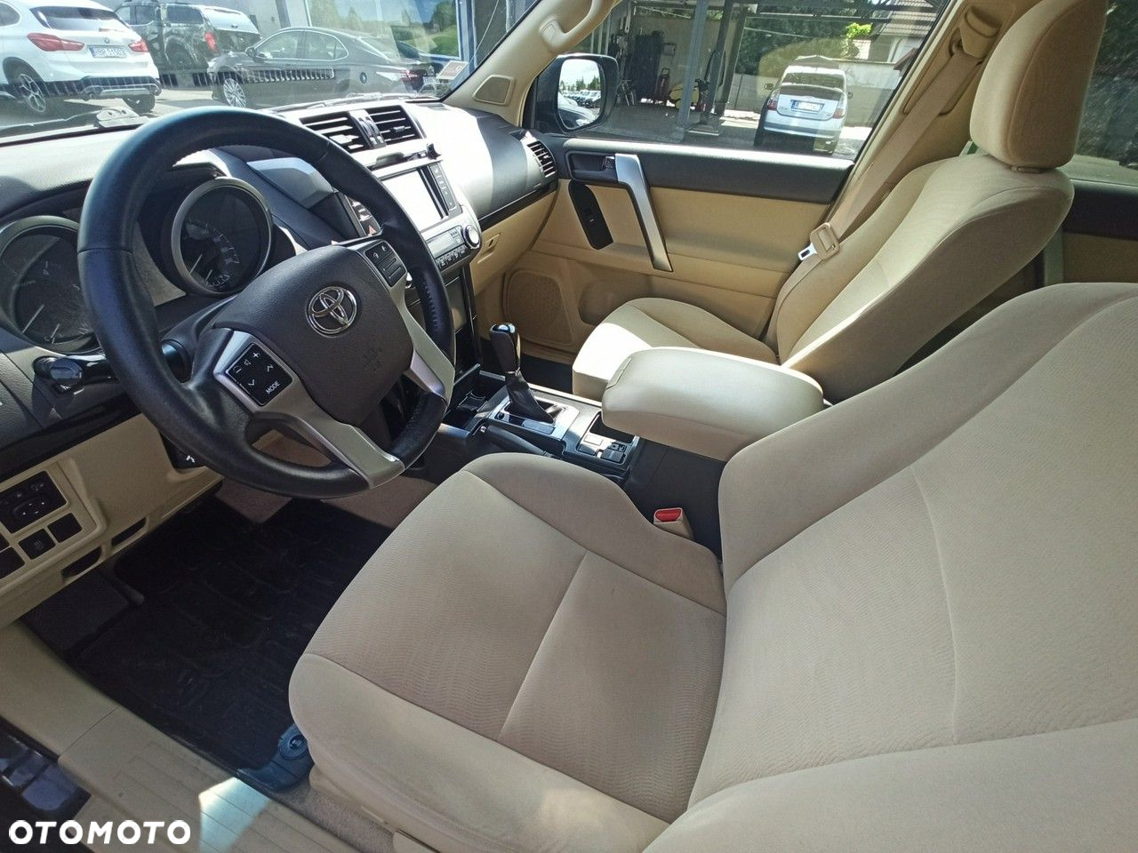 Toyota Land Cruiser - 8
